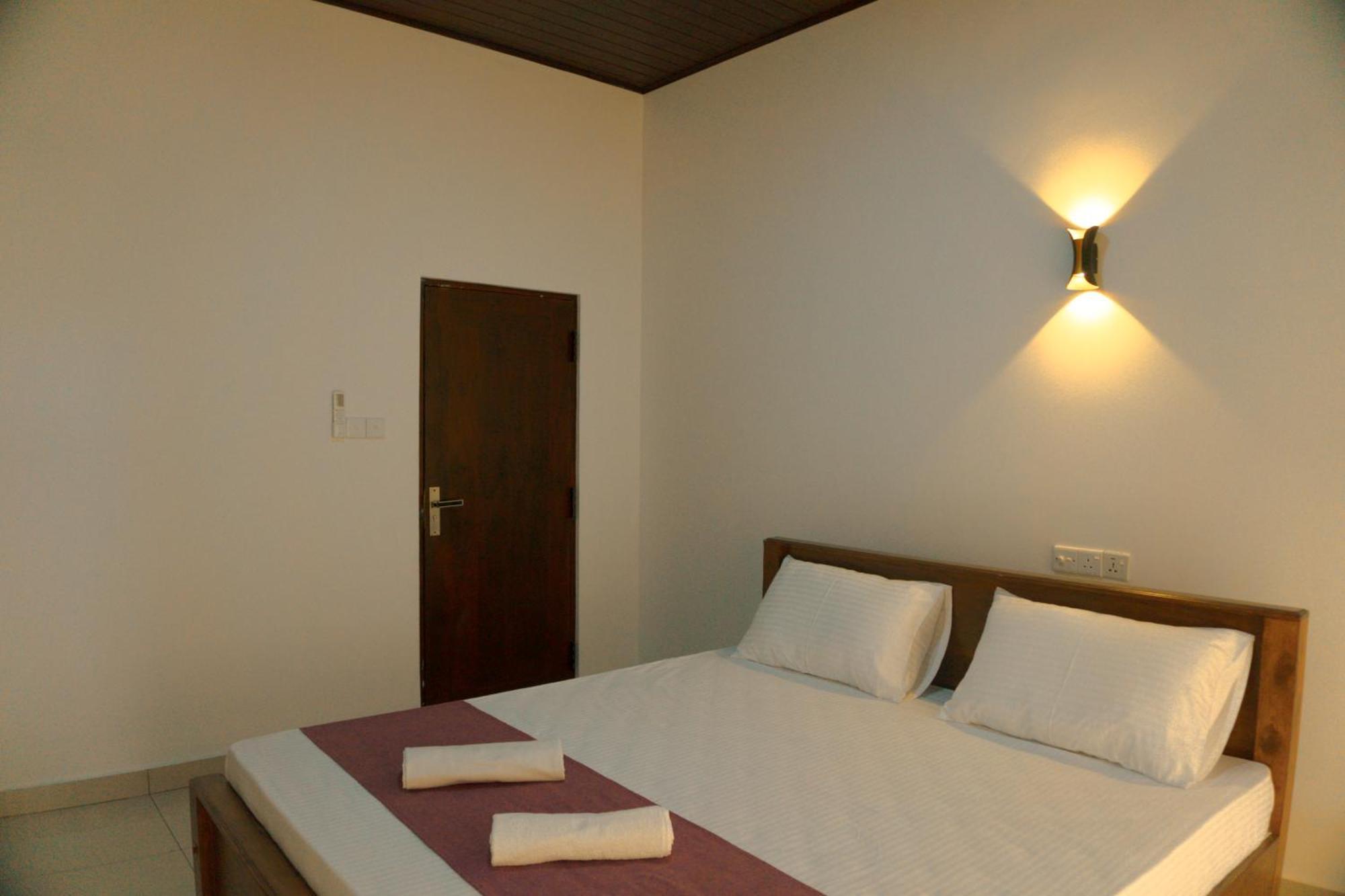 Wilpattu Restaurant & Guest House Pahala Maragahawewa Eksteriør billede