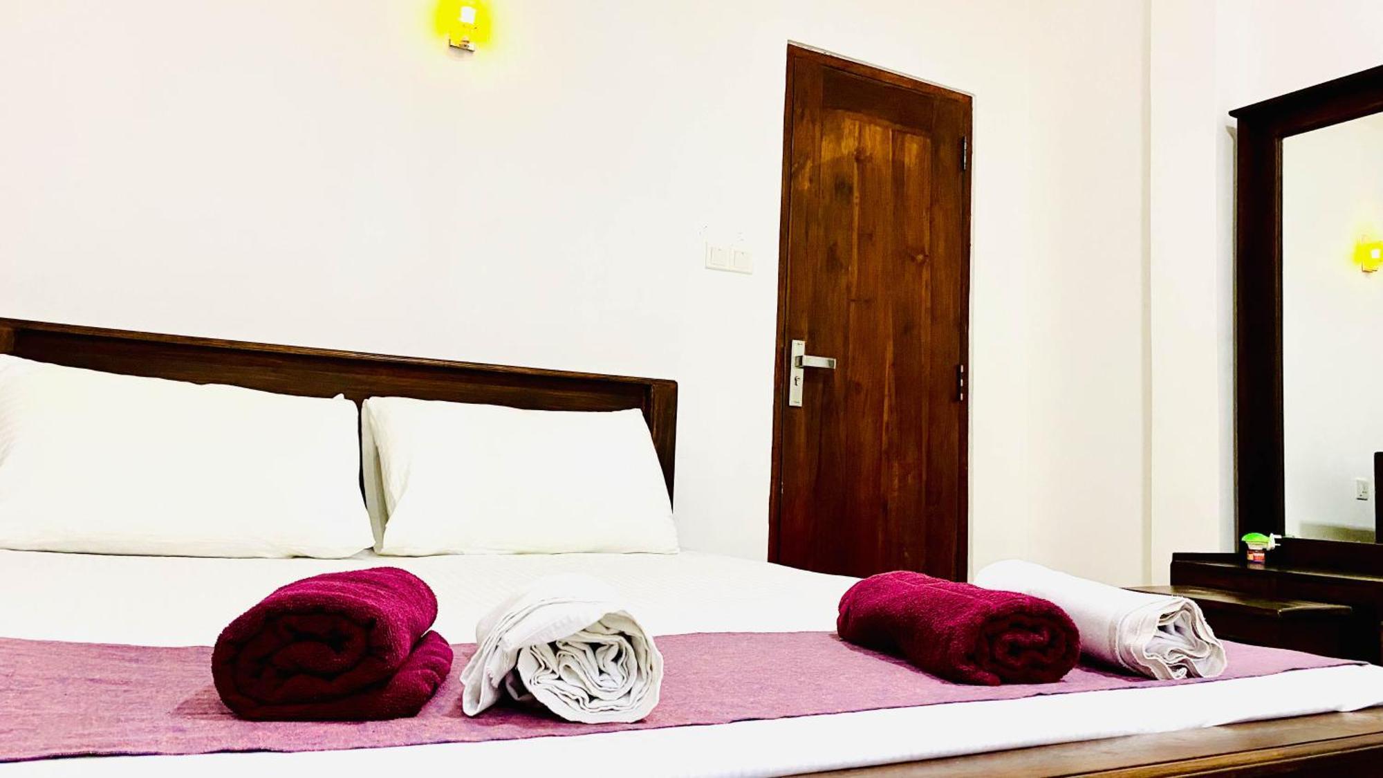 Wilpattu Restaurant & Guest House Pahala Maragahawewa Eksteriør billede